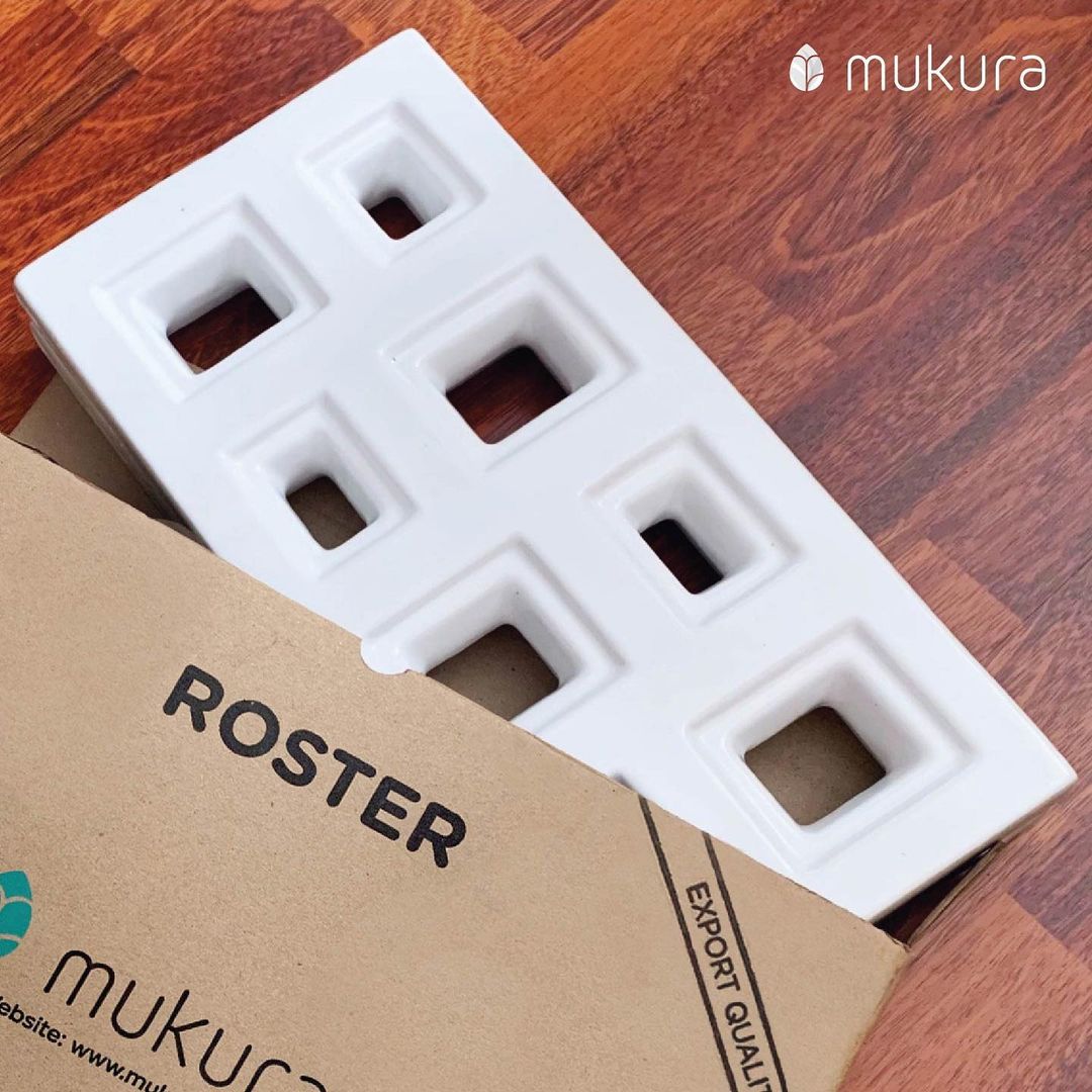 Roster Aku Aku dan packaging Mukura yang membuat roster Mukura salah satu sustainable material