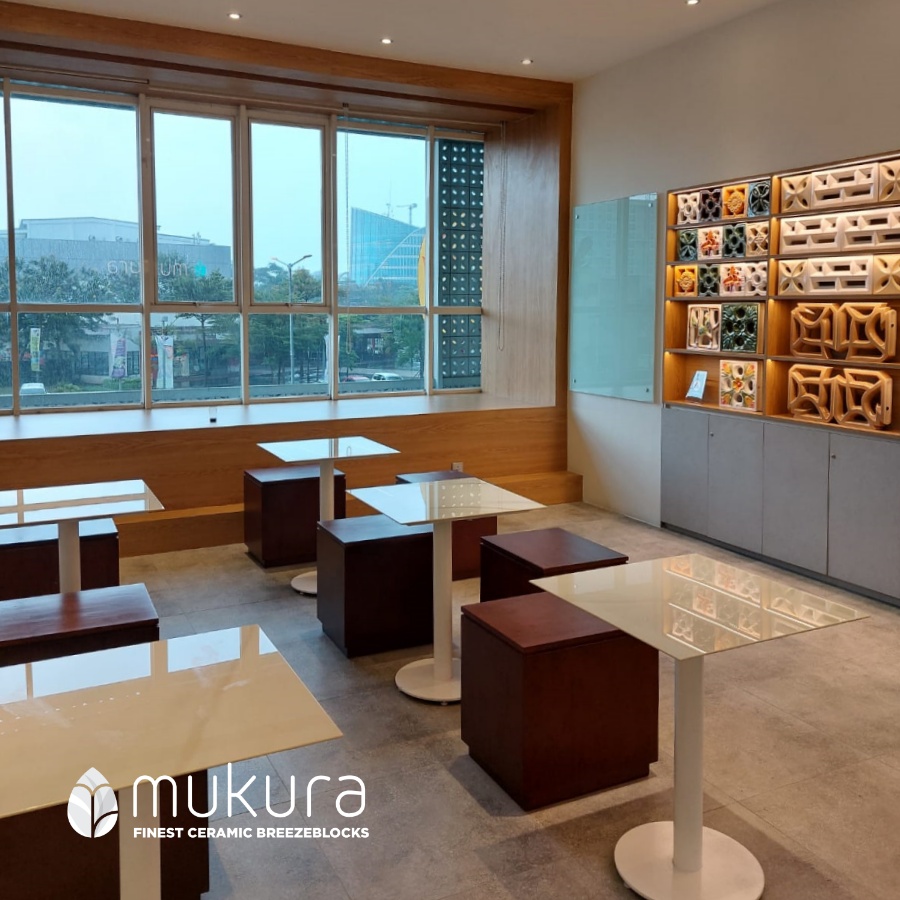Area lantai dua Mukura Viewing Gallery Gading Serpong