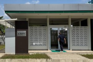 [feature] 20 40_dashdot plus_white_mushola_jakarta